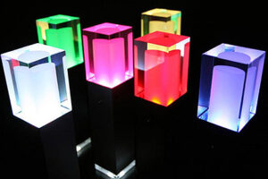 Fluorescent Christmas Table 04