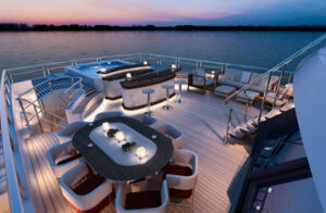 Red Square Yacht Dunya Yachts