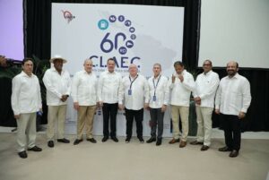 Minister of Industry Inaugurates CLAEC and Anadegas Summit